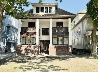 1220 Lake Ave, Rochester, NY 14613