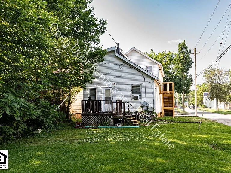 1240 Boone St — Photo 16