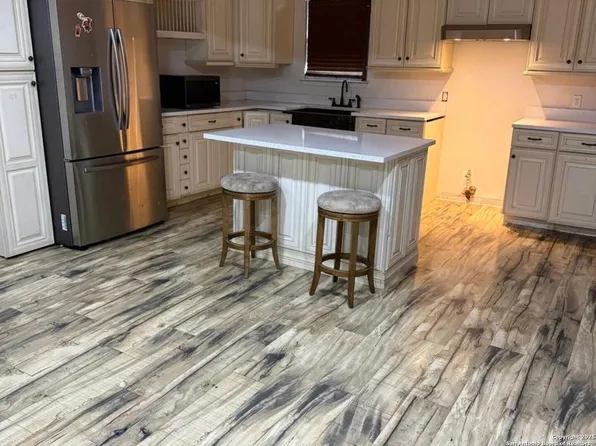 139 Grapeland, San Antonio, TX 78214