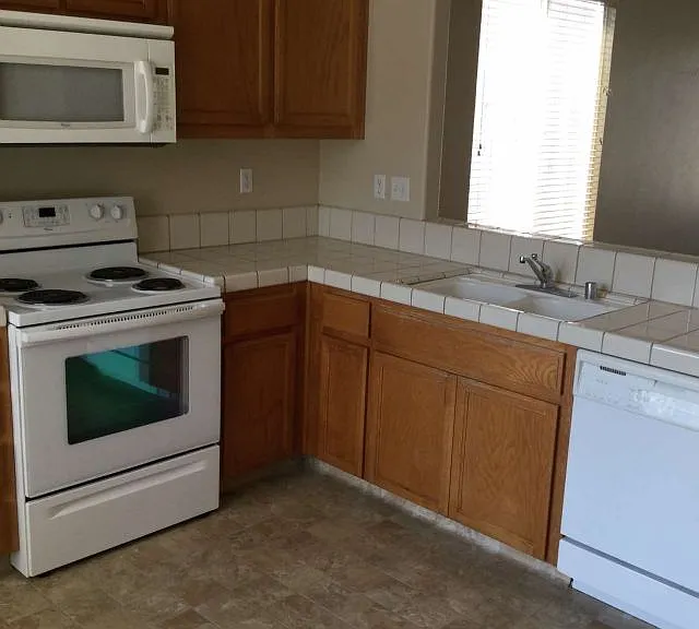 3409 Harvest Hickory Dr — Photo 3