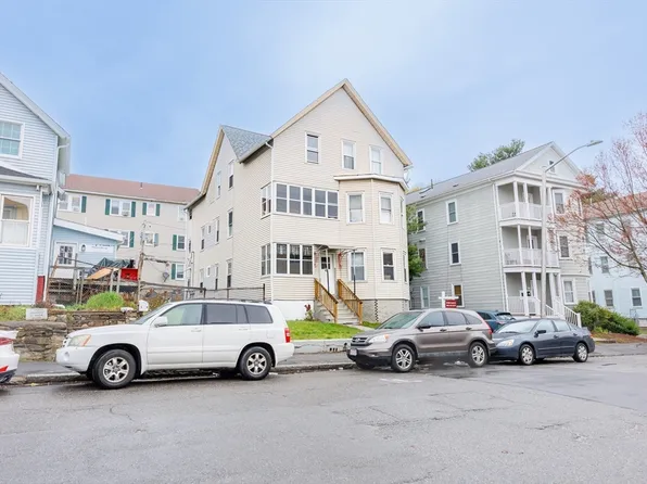 43 Upsala St, Worcester, MA 01610