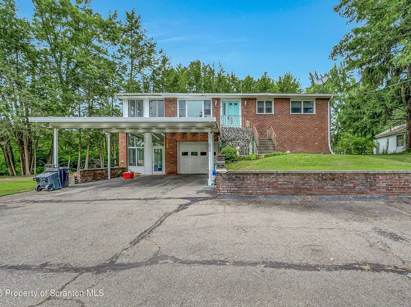 28 Breaker St, Old Forge, PA 18518