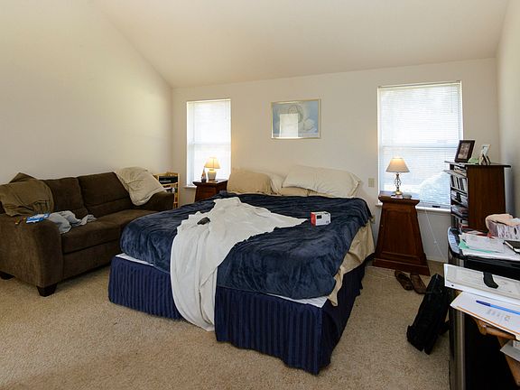 4th image of 4622 79th Avenue Ct W