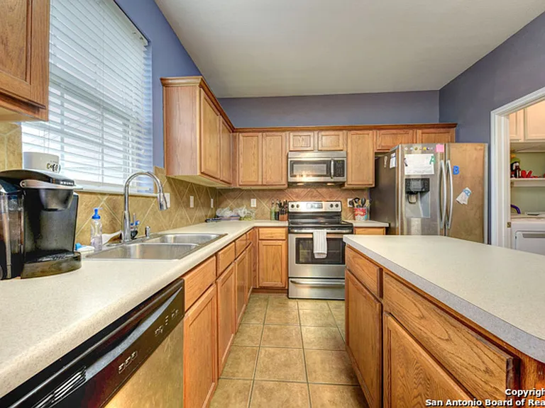 157 Carmel Dr — Photo 9