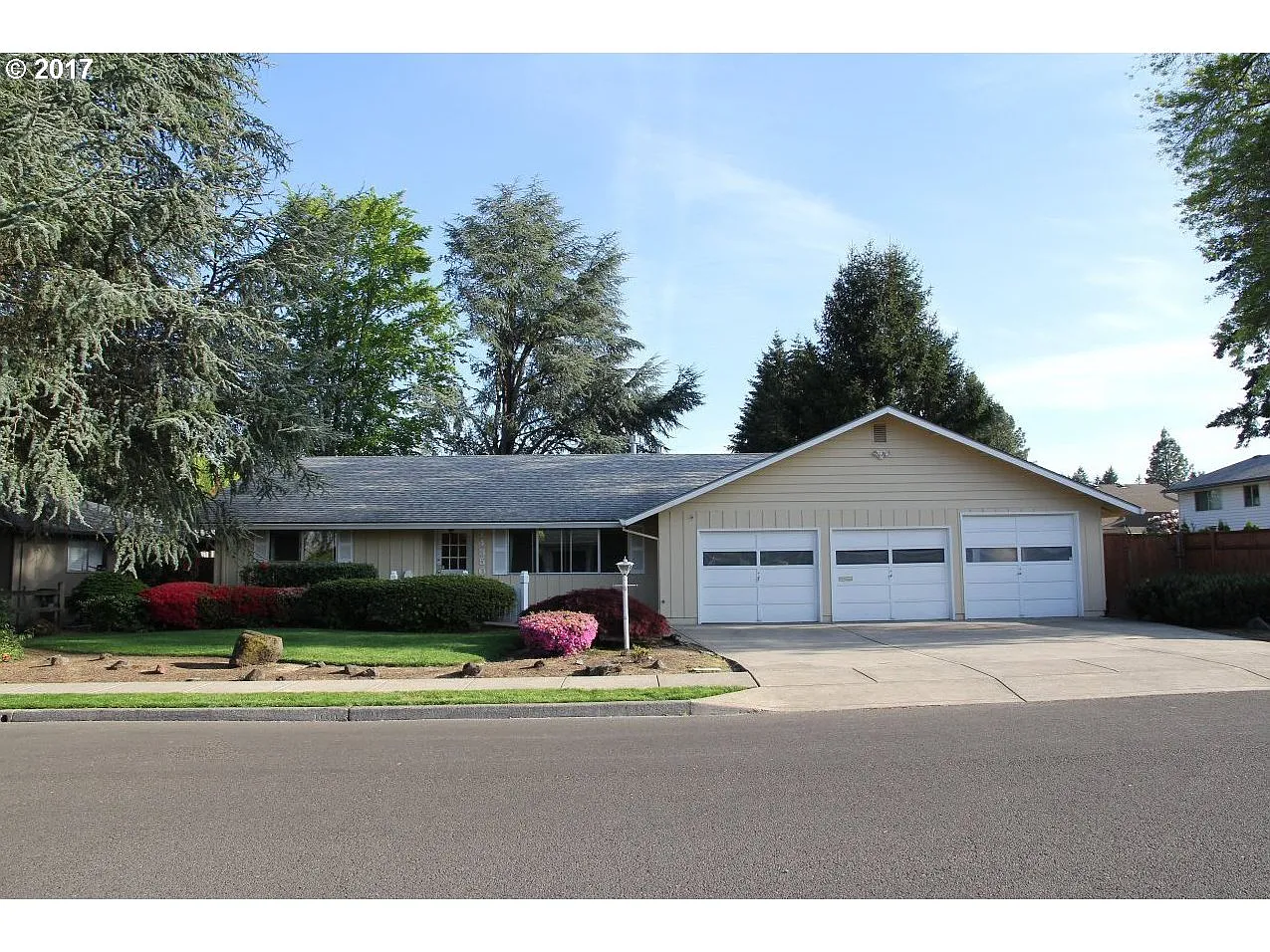 14350 SW Red Haven Dr photo 1
