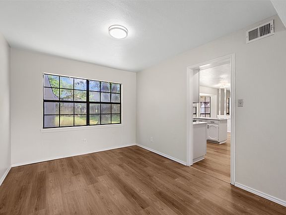 5th image of 6706 Greenspring Dr