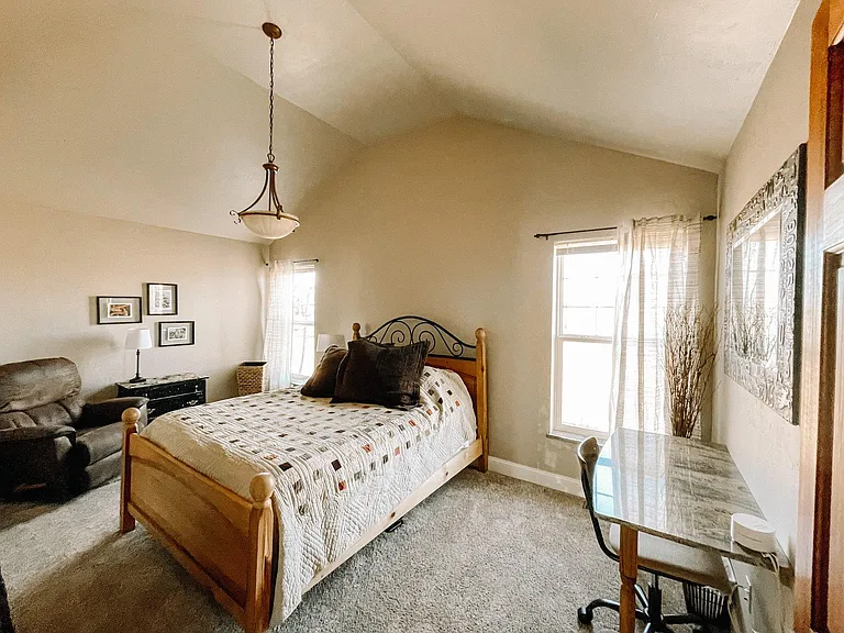 1185 Sugarview Dr — Photo 4