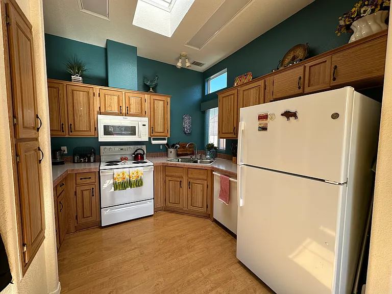 1260 W Calle De Sotelo — Photo 9