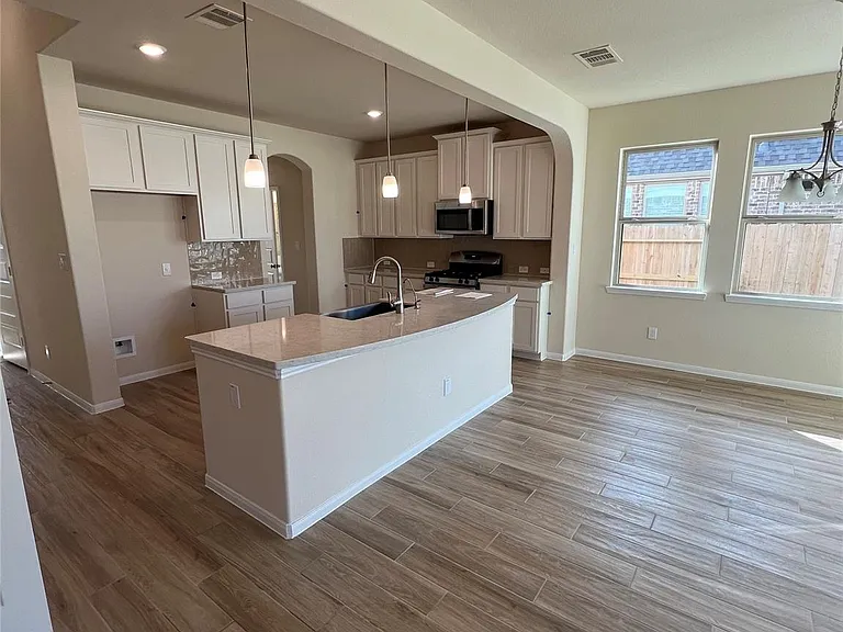 5722 Westrick Ln — Photo 6