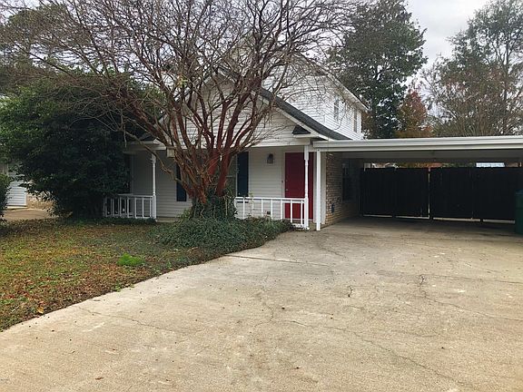 2nd image of 411 Saint Charles Ct