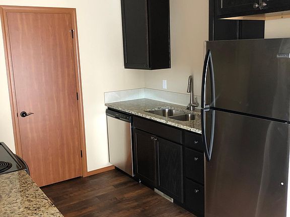 3rd image of 706 N 29th Ave #2