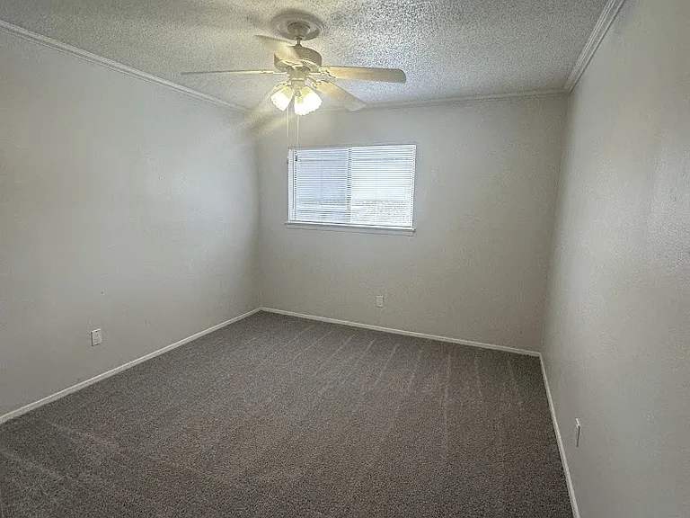 Juniper Springs Apartments — Photo 175