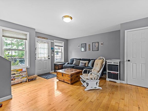 5th image of 1162 North Avenue #3