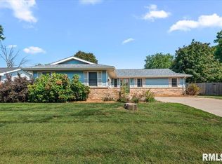 2517 Columbus Cir, Springfield, IL 62703