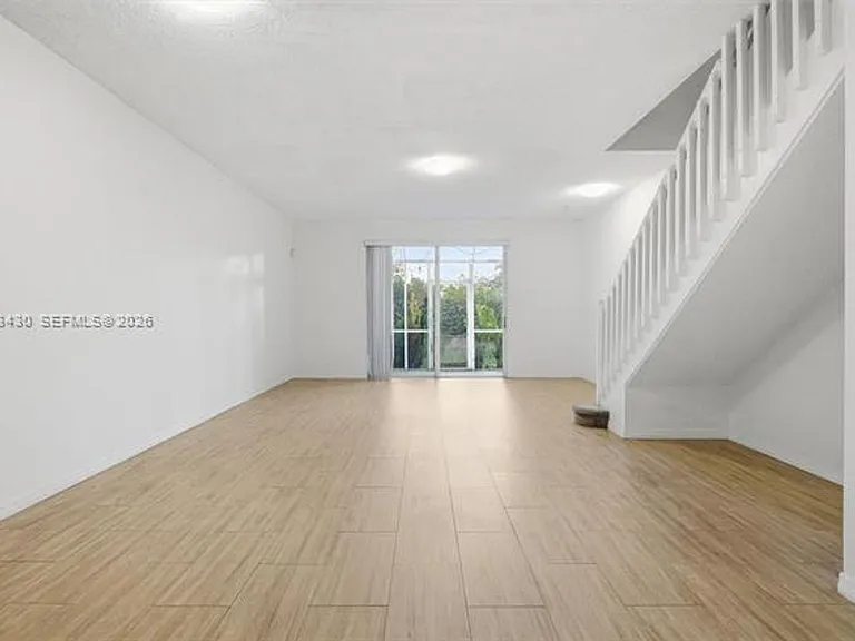 2066 Madeira Dr #Townhouse 2066 — Photo 7