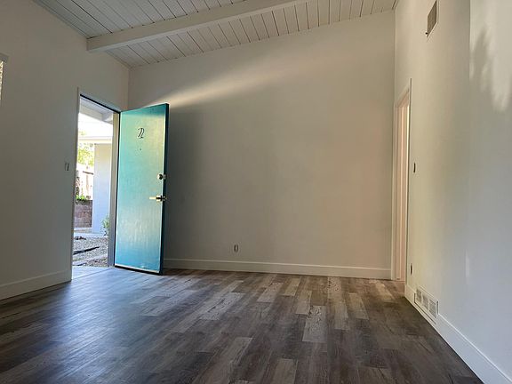 4th image of 1666 Eucalyptus Dr #2