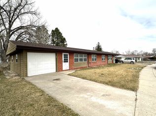 708 F St, Edgemont, SD 57735