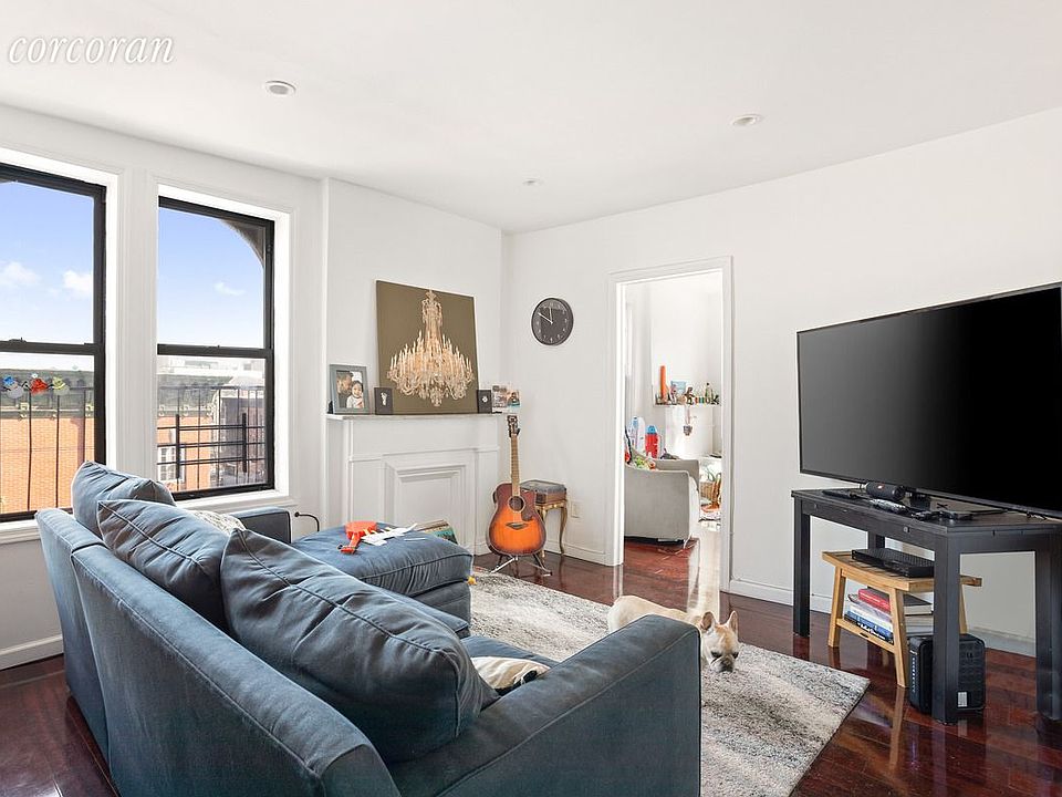 2nd image of 370 7th Ave #1
