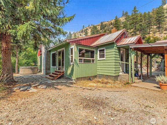 3rd image of 8811 Entiat River Road