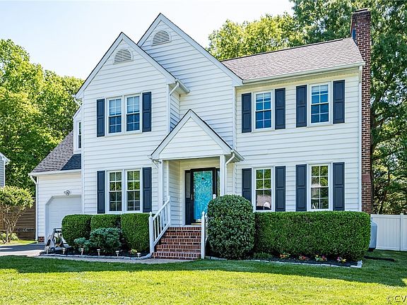 2nd image of 10917 Forest Trace Ln