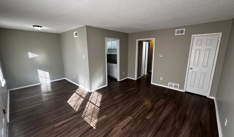 3646 Rhea Ave — Photo 3
