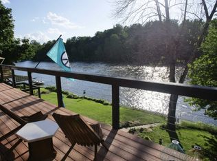 1 Riveredge Ln, Phillipsburg, NJ 08865