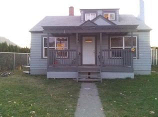 608 S 6th St, Yakima, WA 98901