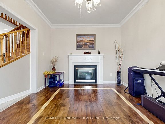 3rd image of 1 Trent St