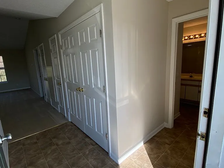 Meridian Park Apartments — Photo 114