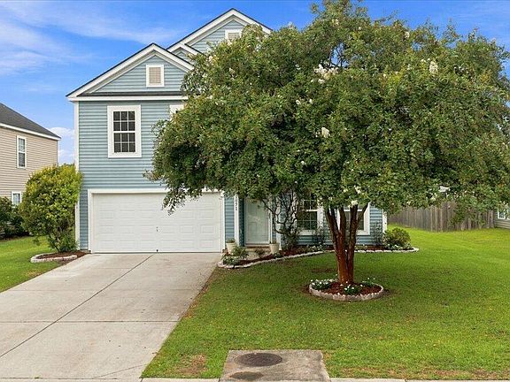 3rd image of 1071 Briar Rose Ln