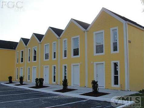 1st image of 4280 Desoto Ave APT 109
