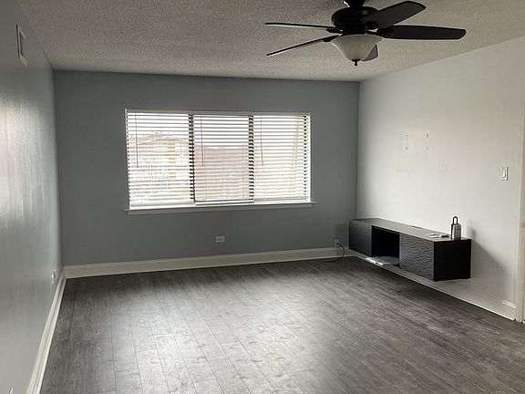 4th image of 1412 Carol Ct APT 3A