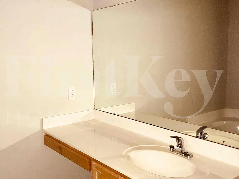 12426 Glenn Hollow Dr — Photo 32