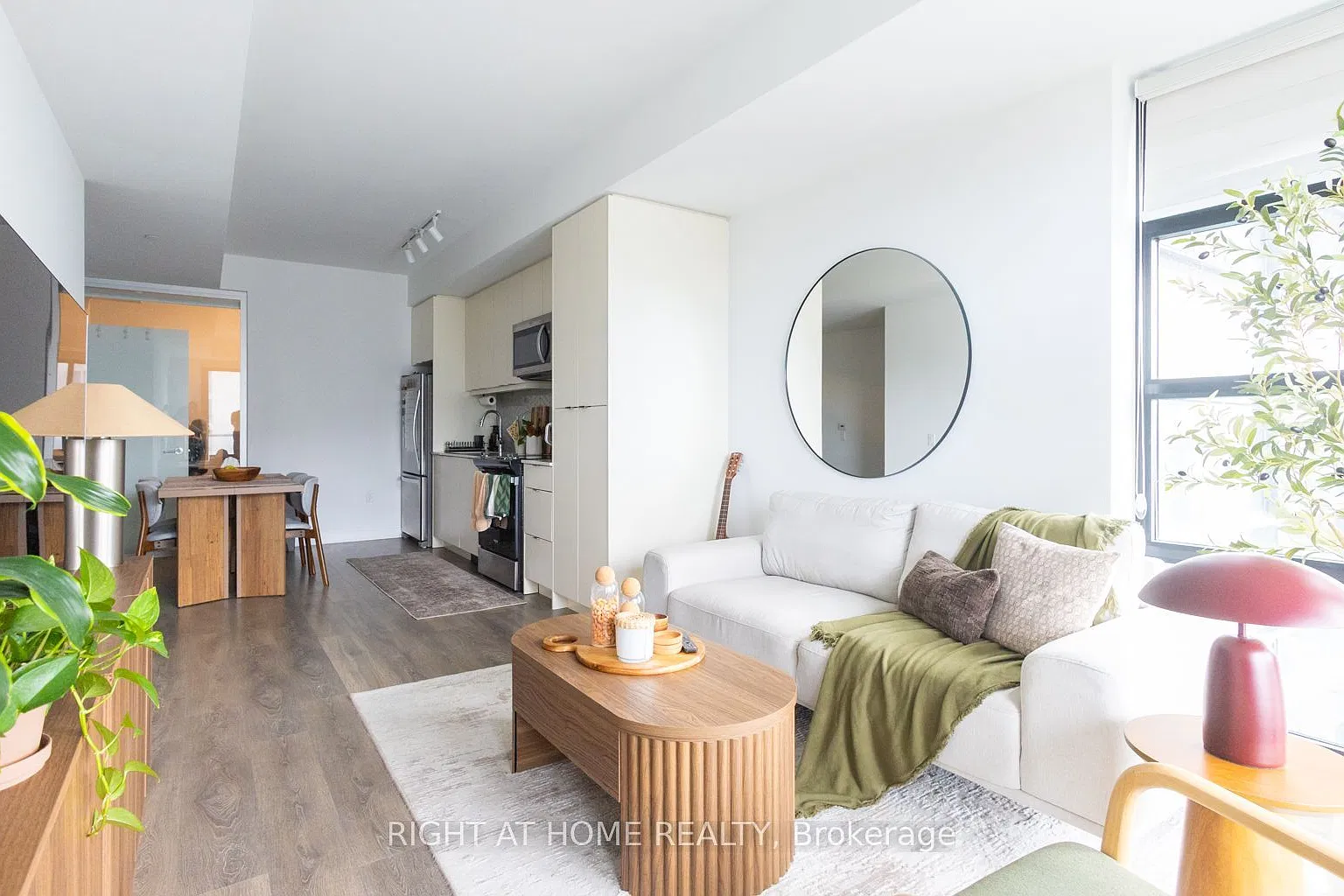2 bed, $2,750 — Photo 4
