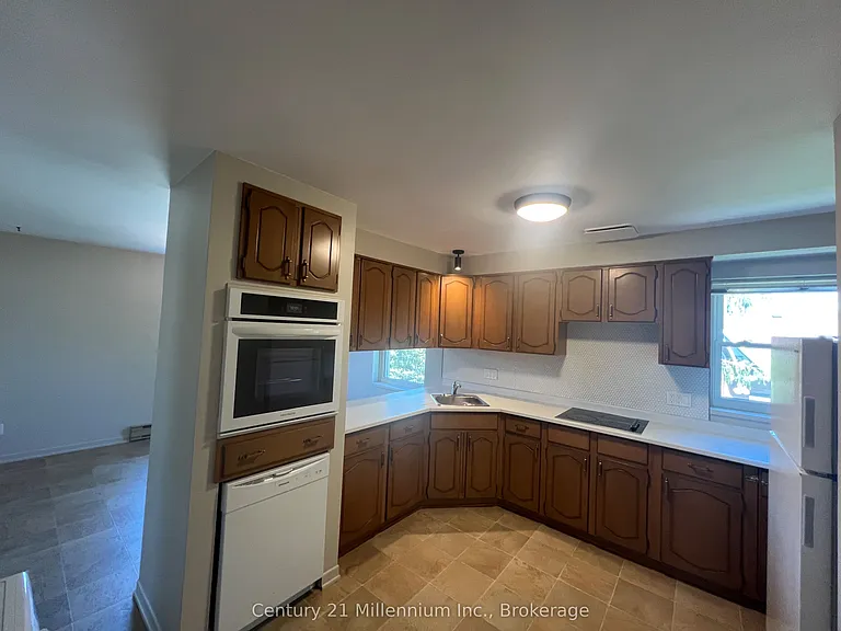 69 Denmark St #1 — Photo 5