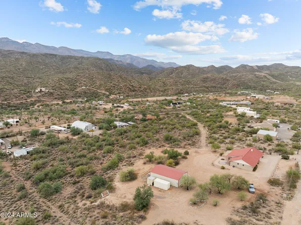 32290 S Happy Jack Trail, Black Canyon City, AZ 85324
