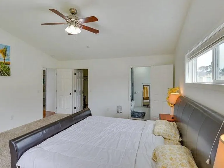 1680 Arlington Dr — Photo 8