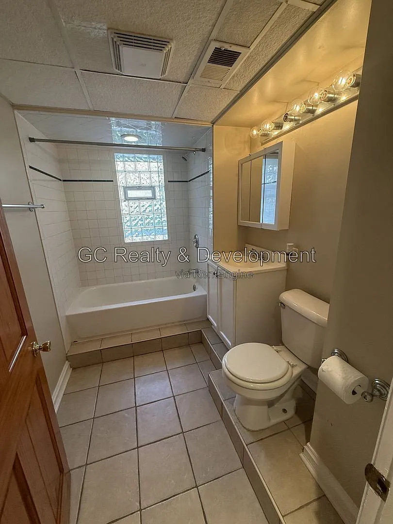 2 bed, 1.0 bath, 660 sqft, $1,495 — Photo 3