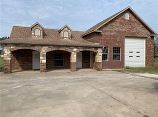 2034A S Old Wire Rd, Rogers, AR 72758