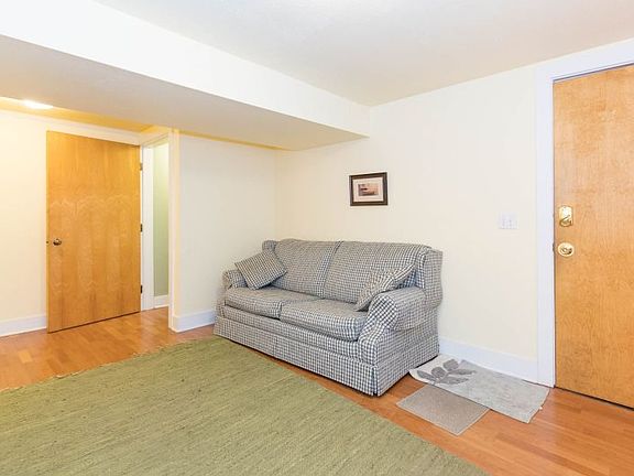 5th image of 69 N Shore Dr N #9