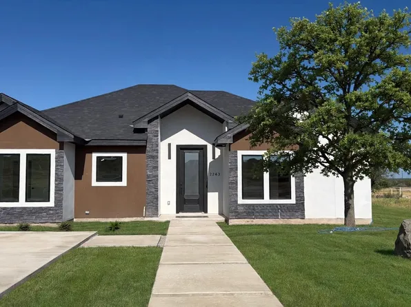 2283 Rio Sabinas Dr., Eagle Pass, TX 78852