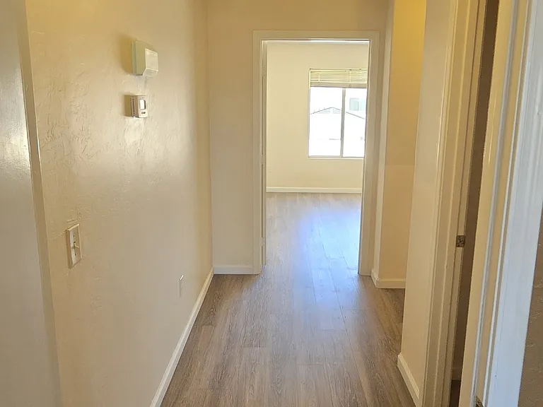 2611 W Gypsum Ave — Photo 14