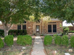 225 S Chestnut St, Forney, TX 75126