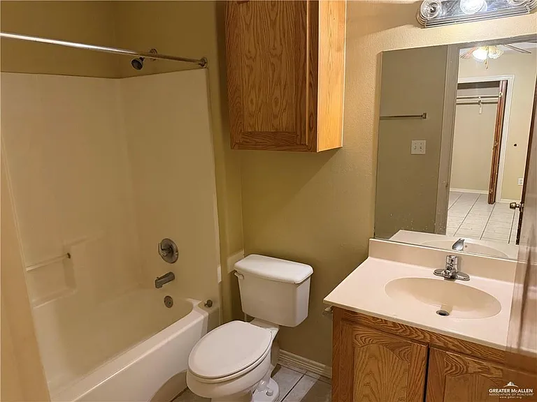 1030 French Ave #3 — Photo 8