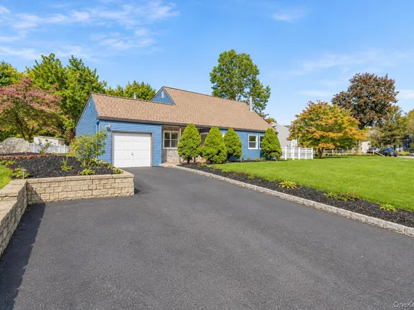 2597 Farsund Drive, Yorktown Heights, NY 10598