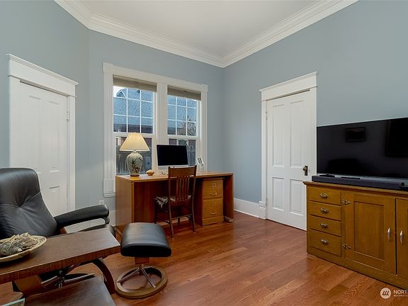 5th image of 531 Catherine Street
