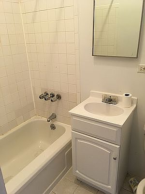 5th image of 164 E 107th St APT 1B