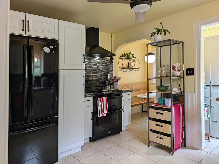 1102 E Maplewood Ave — Photo 13