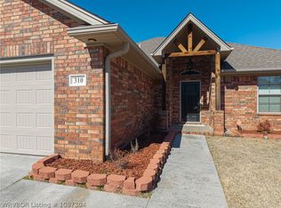 310 Boulder Dr, Van Buren, AR 72956