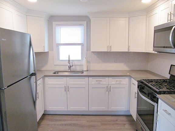 3rd image of 11 Meehan Ave Floor 2